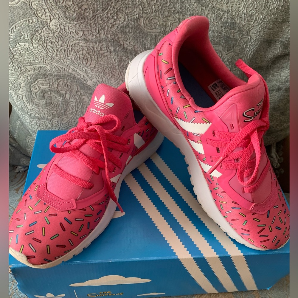 THE SIMPSONS ORIGINALS FLEX SHOES pink donut